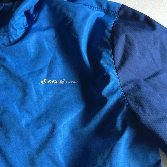 Eddie Bauer - Picture 2 of 5